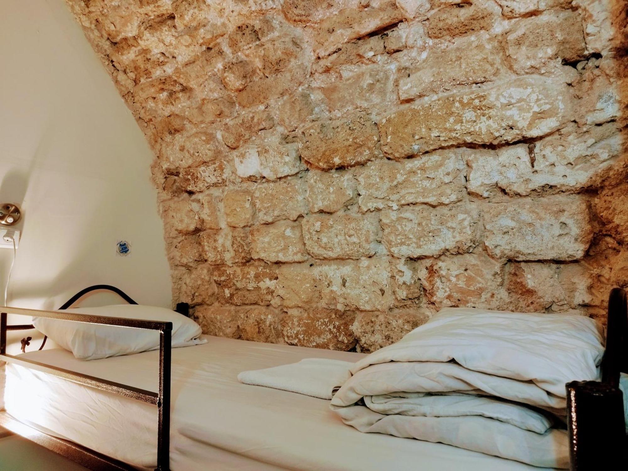 Polihosts Old Jaffa Hostel Тел Авив Екстериор снимка