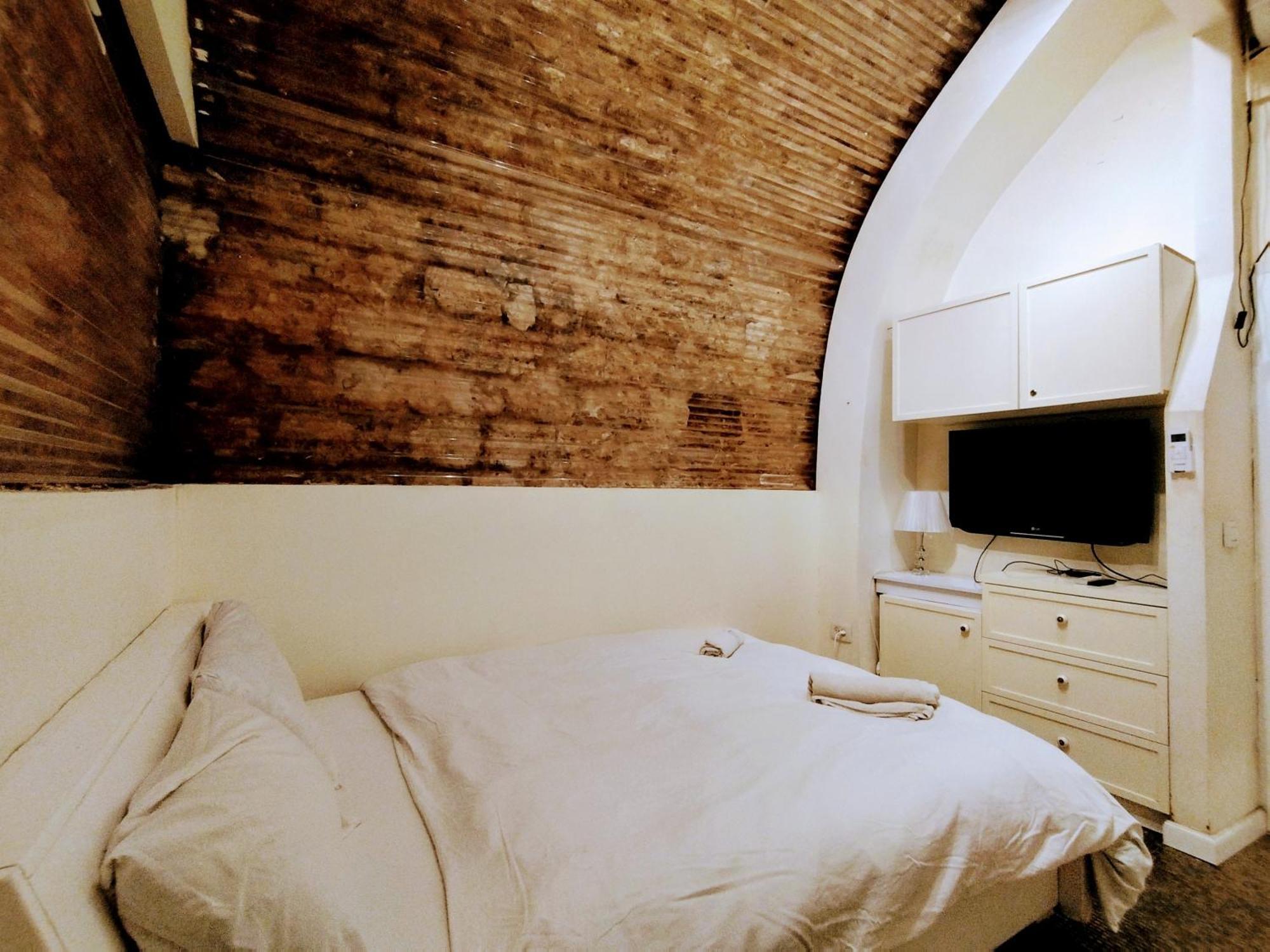 Polihosts Old Jaffa Hostel Тел Авив Екстериор снимка