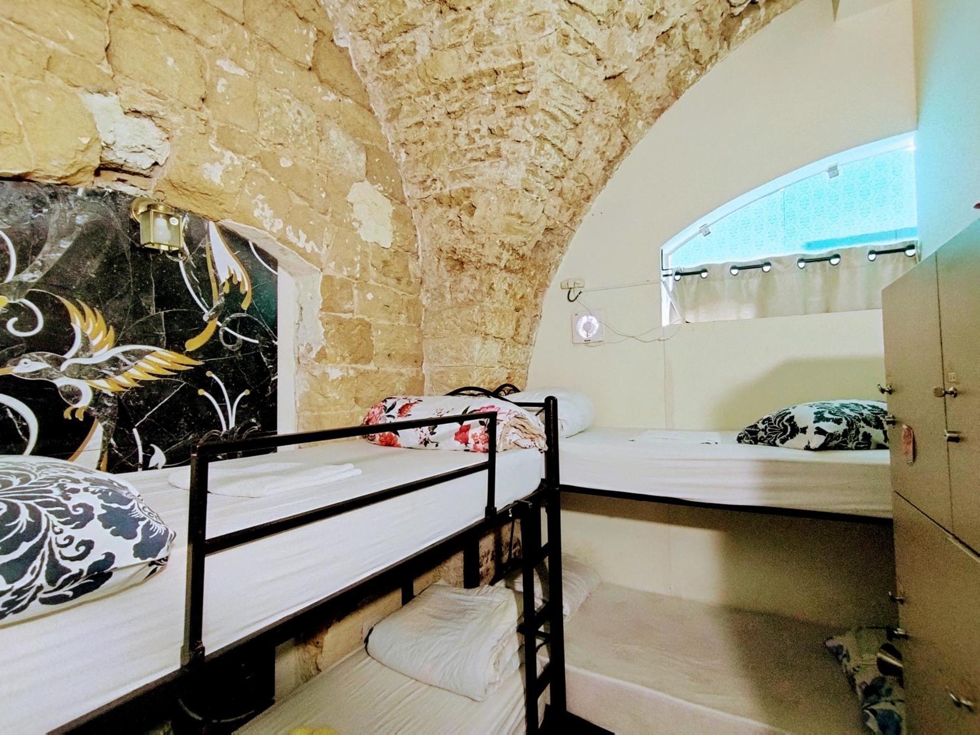 Polihosts Old Jaffa Hostel Тел Авив Екстериор снимка